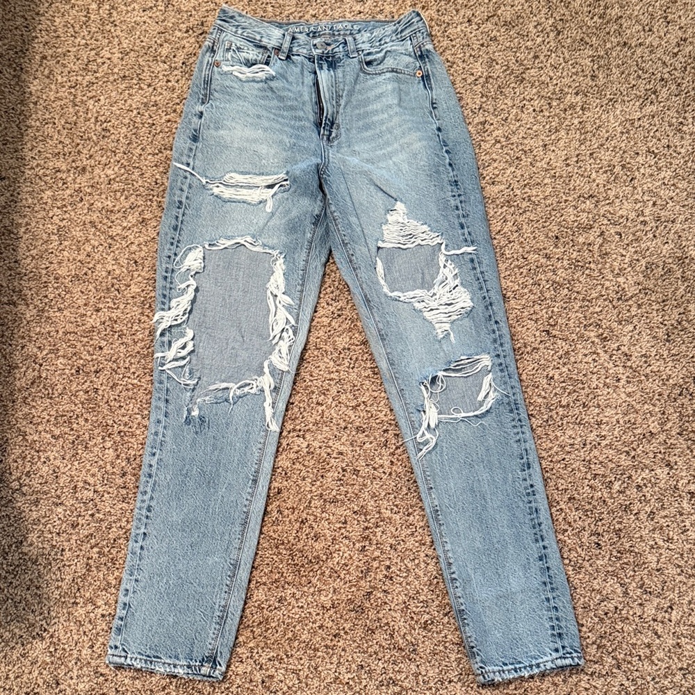 American Eagle Outfitters Light Blue Distressed Straight Leg Jeans